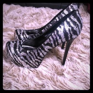 Steve Madden “Zebra” Heels size 8.5